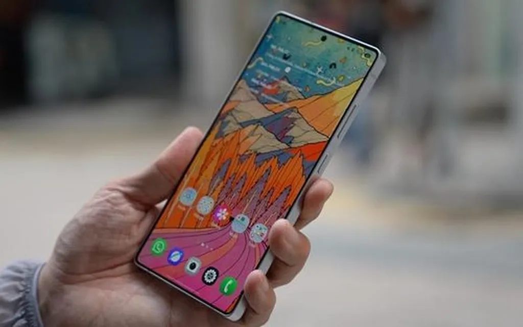 ماکتهای جدید سری گلکسی S26 طراحی آن را نشان میدهند