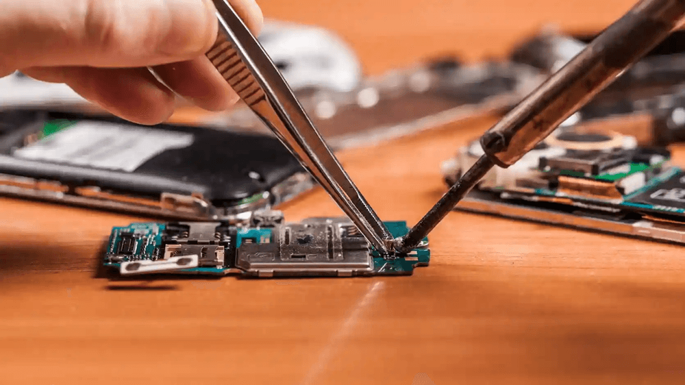 در کدام قسمت‌های موبایل طلا و نقره استفاده شده است؟ چگونه استخراج کنیم؟