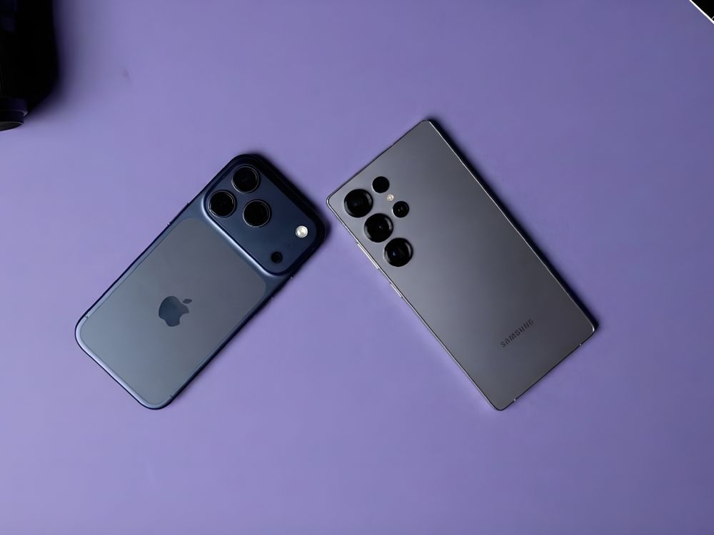 مقایسه دو گوشی سامسونگ گلکسی S25 اولترا با اپل آیفون ۱۷ پرو؛ نبرد برترین‌ها
