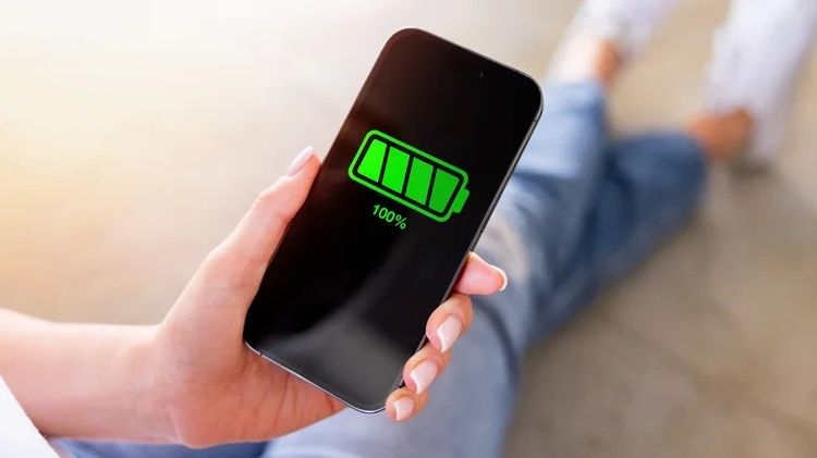 شارژرهای سریع چگونه توان مورد نیاز گوشی را فراهم می‌کنند؟