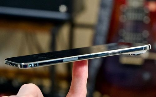 راه‌حل اپل برای باتری ضعیف آیفون ایر 2 چیست؟ جواب ساده است!