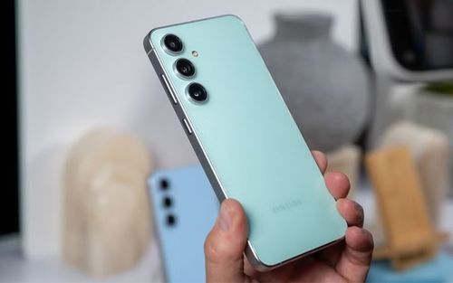 چرا گوشی‌های میان‌رده سامسونگ همچنان محبوب‌اند؟