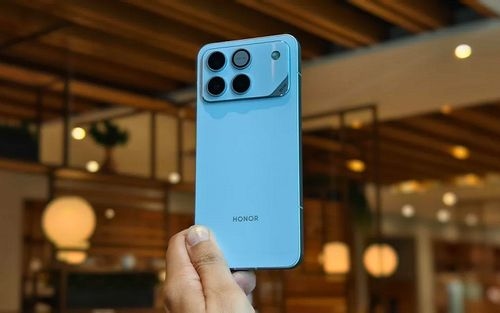 سری آنر وین با باتری ۱۰۰۰۰ میلی‌آمپرساعتی و سخت‌افزار قدرتمند معرفی شد