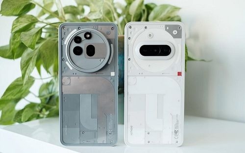 ناتینگ به زودی نخستین گوشی «لایت» خود را روانه بازار می‌کند