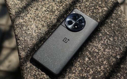 گوشی کامپکت وان پلاس تراشه قدرتمند کوالکام را به همراه دارد