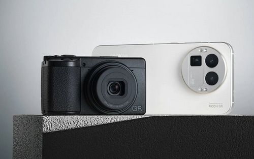 ریلمی جی‌تی 8 پرو با ماژول دوربین قابل‌تعویض معرفی شد