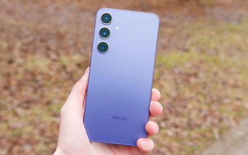 تصاویر تبلیغاتی مشخصات فنی سری گلکسی S25 را تایید می‌کنند