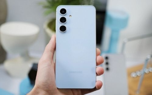 زمان انتشار آپدیت One UI 7 برای گلکسی S24 FE فاش شد