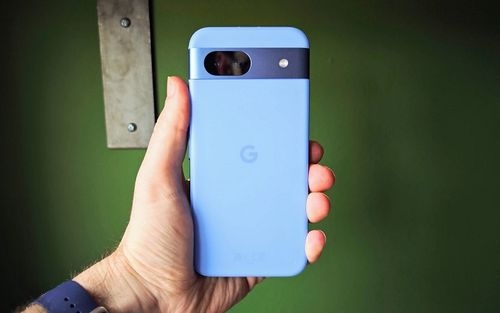 طراحی گوشی پیکسل 9a گوگل در یک ویدیوی جدید دیده شد