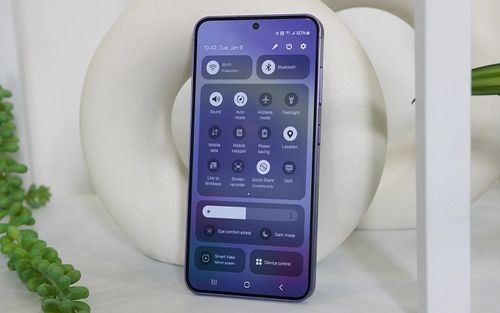 سامسونگ تایید کرد: آپدیت One UI 7 به زودی منتشر می‌شود
