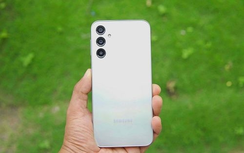 آپدیت One UI 8 برای چندین گوشی اقتصادی سامسونگ منتشر شد