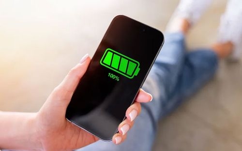 آیا شارژ کامل گوشی اندرویدی باتری را نابود می‌کند؟