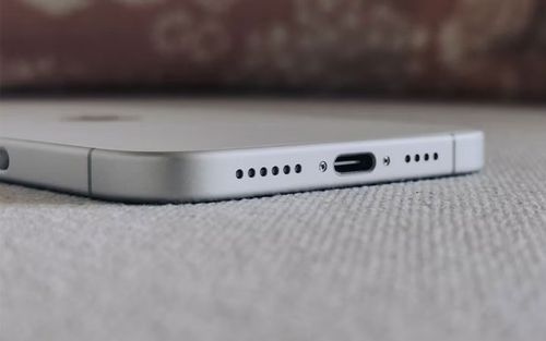 10 دستگاه مختلف که می‌توانید به پورت شارژ گوشی وصل کنید