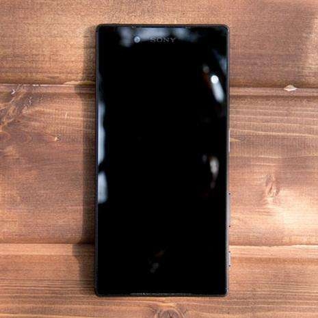 آپدیت Z5 و Z5 Compact برای رفع باگ استیج فرایت