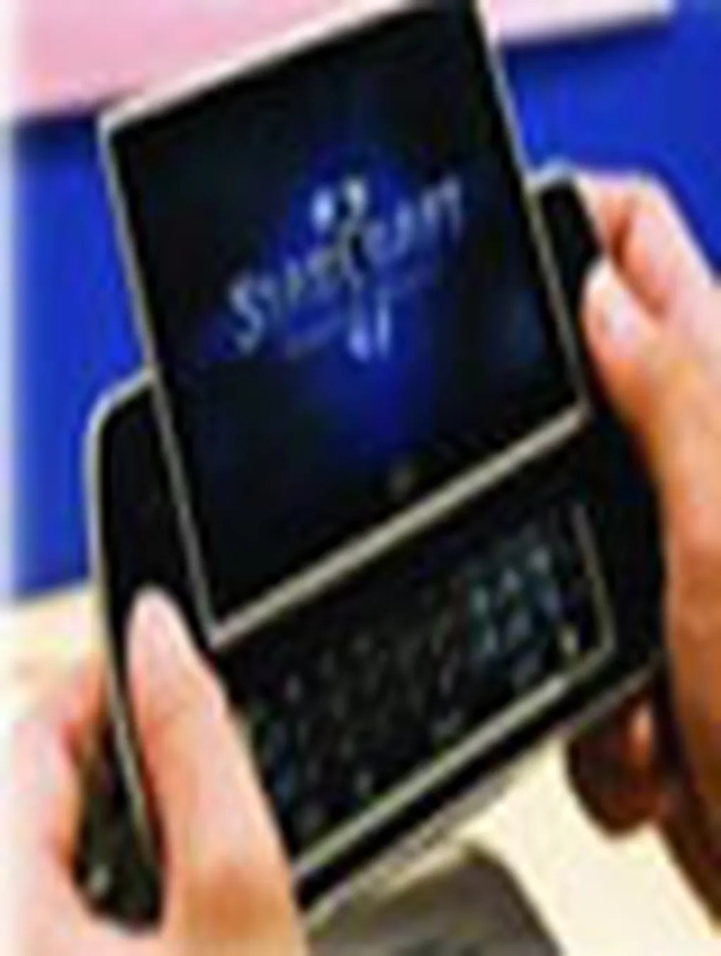 ساخت UMPC جدید توسط OCOSMOS :