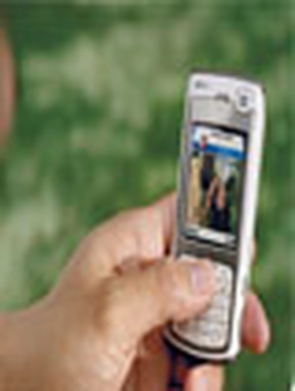 تلاش واردکنندگان برای عرضه گوشی تحت لیسانس اپراتور