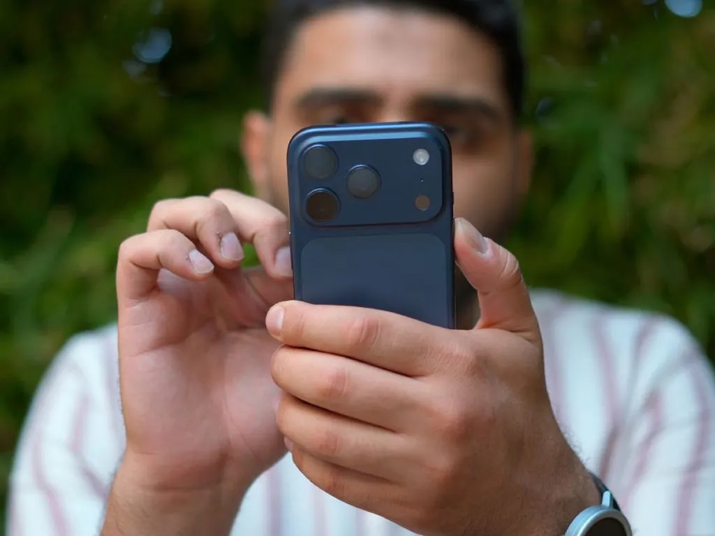 نقد و بررسی گوشی اپل آیفون ۱۷ پرو؛ چند قدم روبه جلو