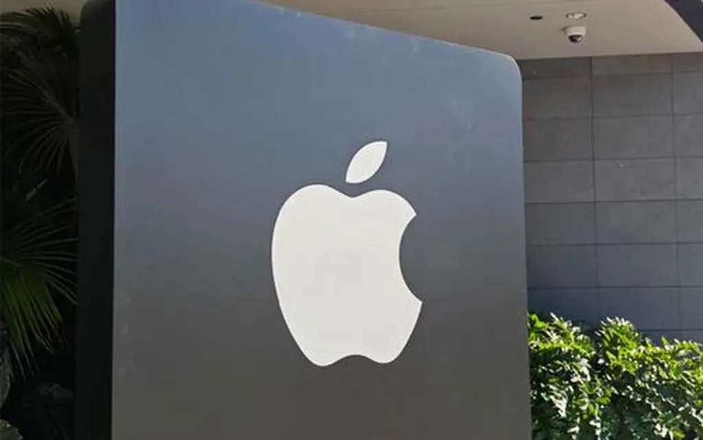 آیفون تاشو با الهام از سامسونگ در یک ویژگی کلیدی وارد بازار می‌شود!