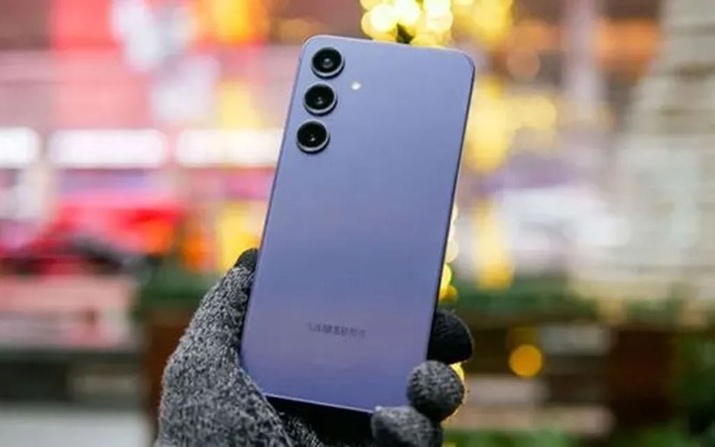 گلکسی اس 25 بدون این ویژگی‌های اپل و گوگل شانسی برای موفقیت ندارد