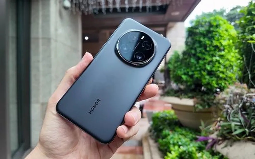 آنر در حال توسعه یک گوشی با دو دوربین 200 مگاپیکسلی است!