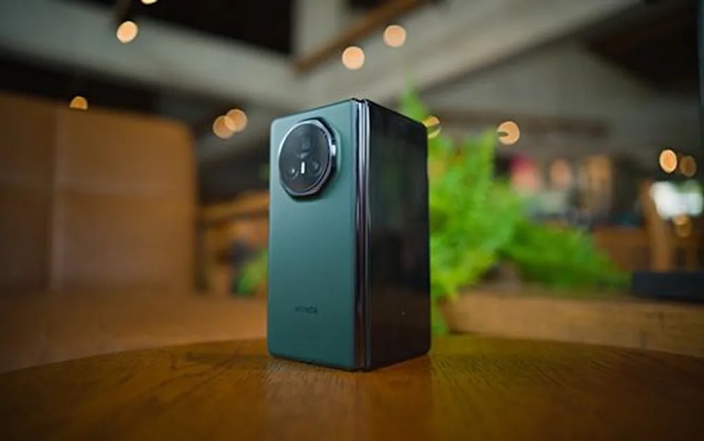 تاشدنی موردانتظار آنر با نام دیگری روانه بازار خواهد شد