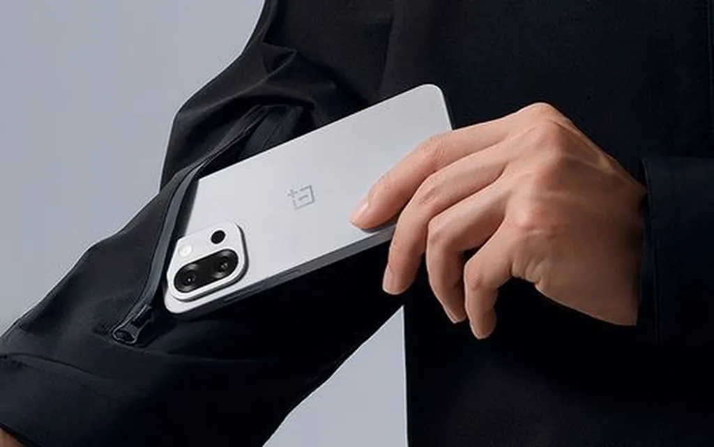 وان پلاس 15T یک پرچمدار کامپکت قدرتمند با باتری حجیم خواهد بود