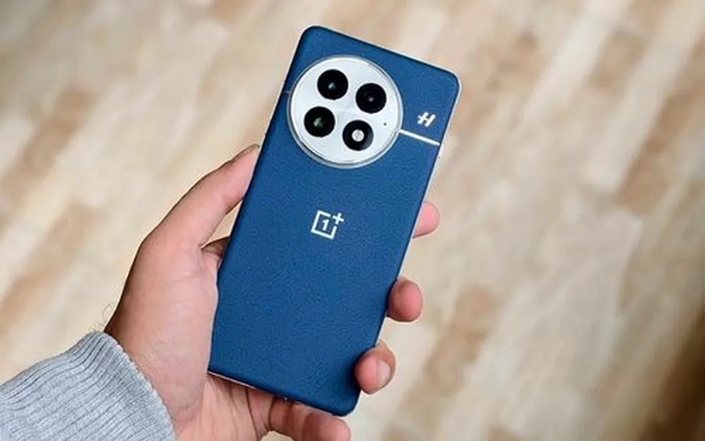 گوشی کامپکت وان پلاس 13T باتری حجیمی را به همراه خواهد داشت!