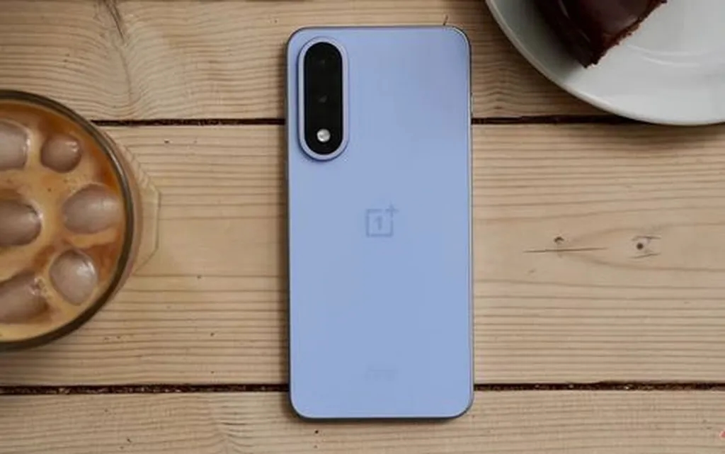 آیا وان‌پلاس نورد 5 می‌تواند مرز میان‌رده و پرچمدار را بردارد؟