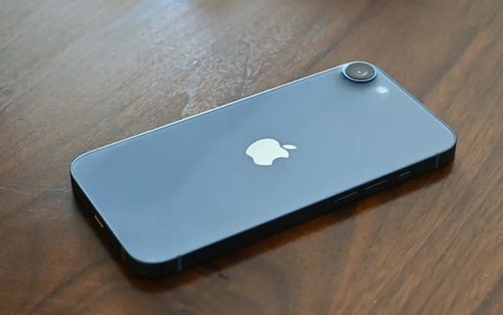 مارک گورمن: آیفون اقتصادی با نام جدیدی روانه بازار می‌شود