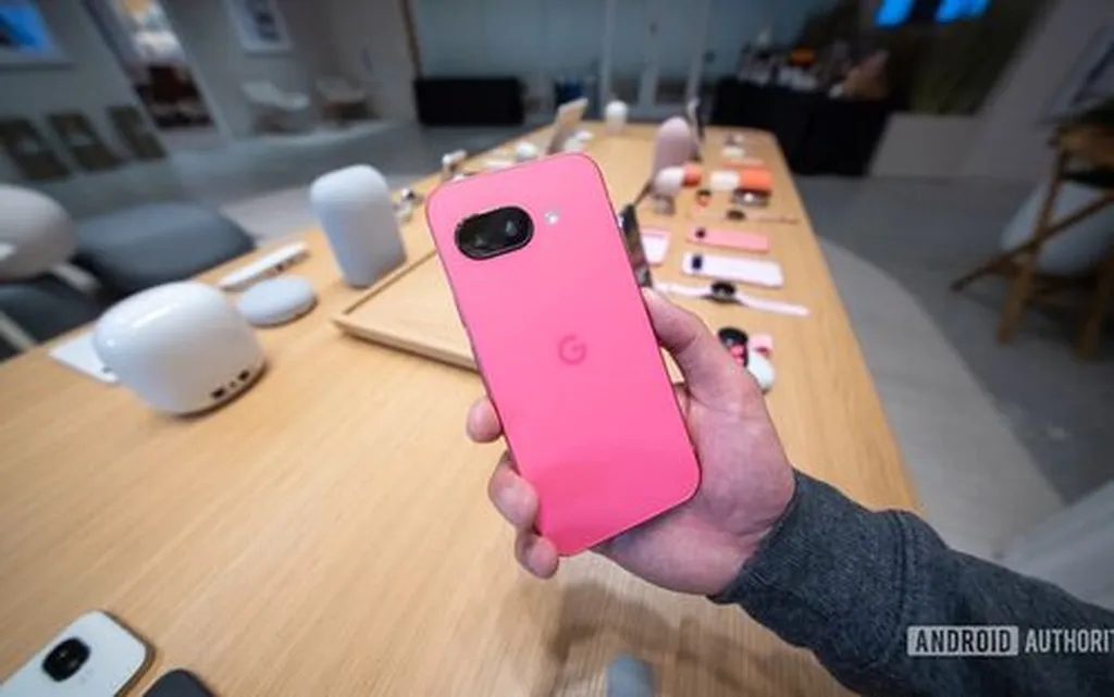 آیا پیکسل 9a ارزش خرید بیشتری نسبت به آیفون 16e دارد؟