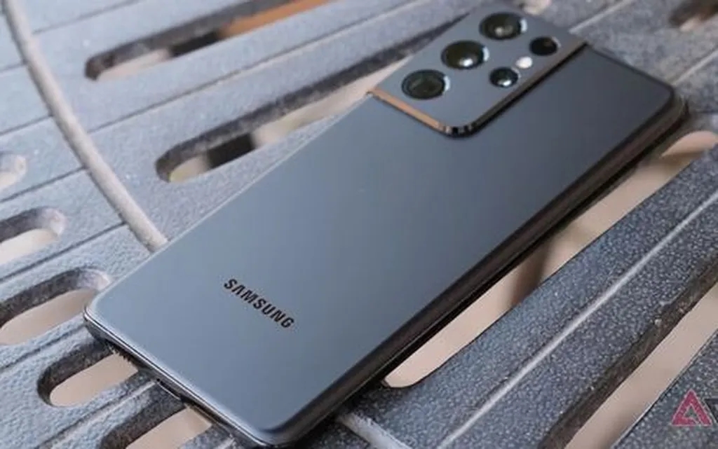 کاهش به‌روزرسانی‌های گلکسی S21 در سال میلادی جاری