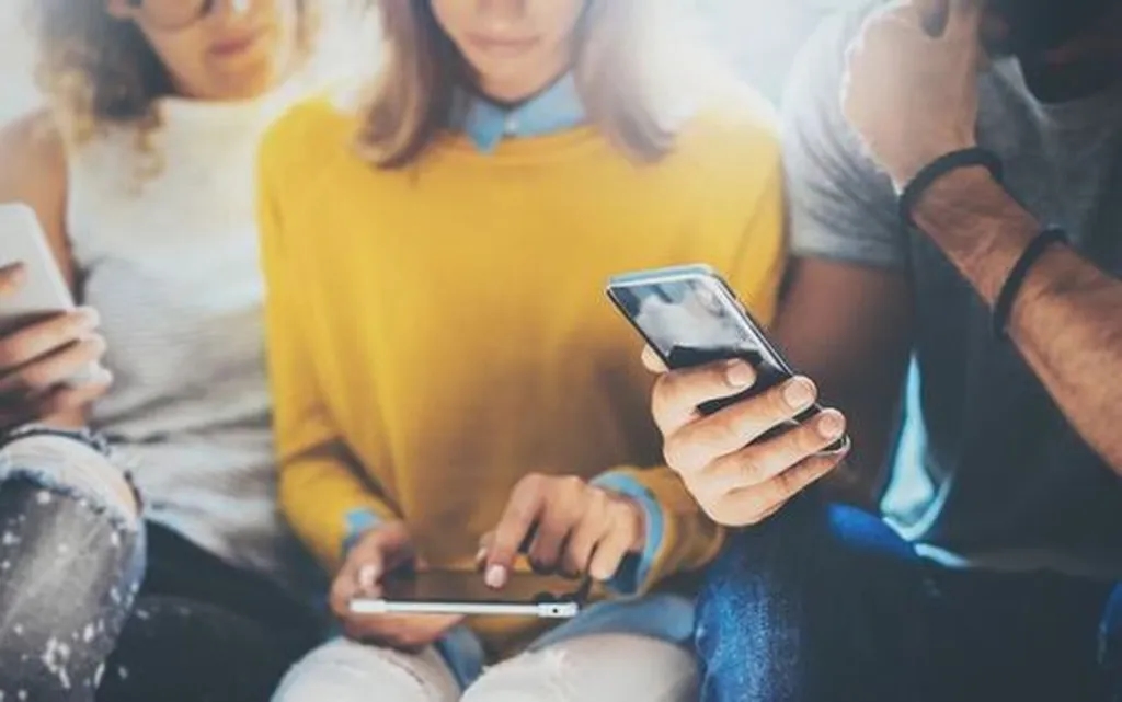 هم‌اکنون بهترین گوشی‌های بازار از نظر دوام باتری کدامند؟