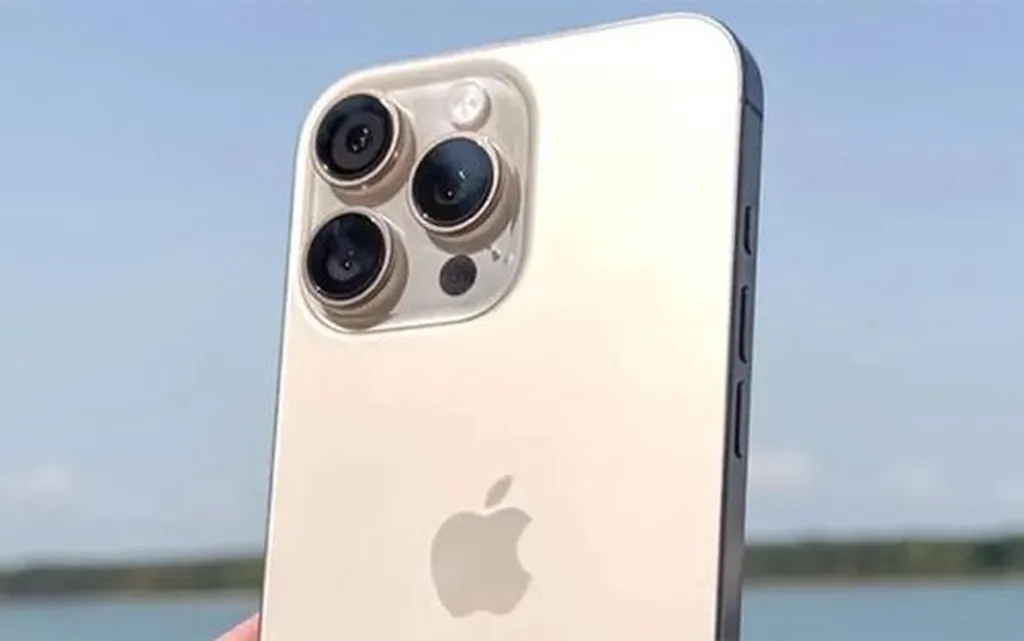 آیفون آینده با یک ویژگی شگفت‌انگیز گلکسی اس 25 اولترا رقابت می‌کند!