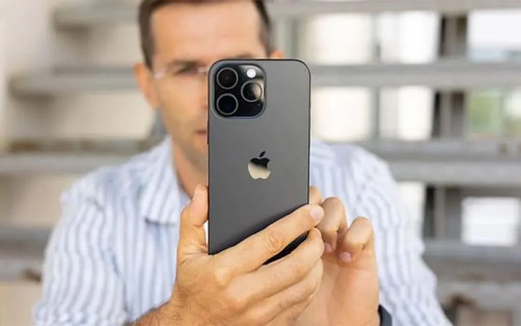 آیا اپل در حال ساخت دوربینی با قدرت بینایی انسان است؟