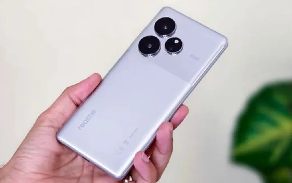 ریلمی GT 7 به ارزان‌ترین گوشی مجهز به اسنپدراگون ۸ الیت بدل می‌شود