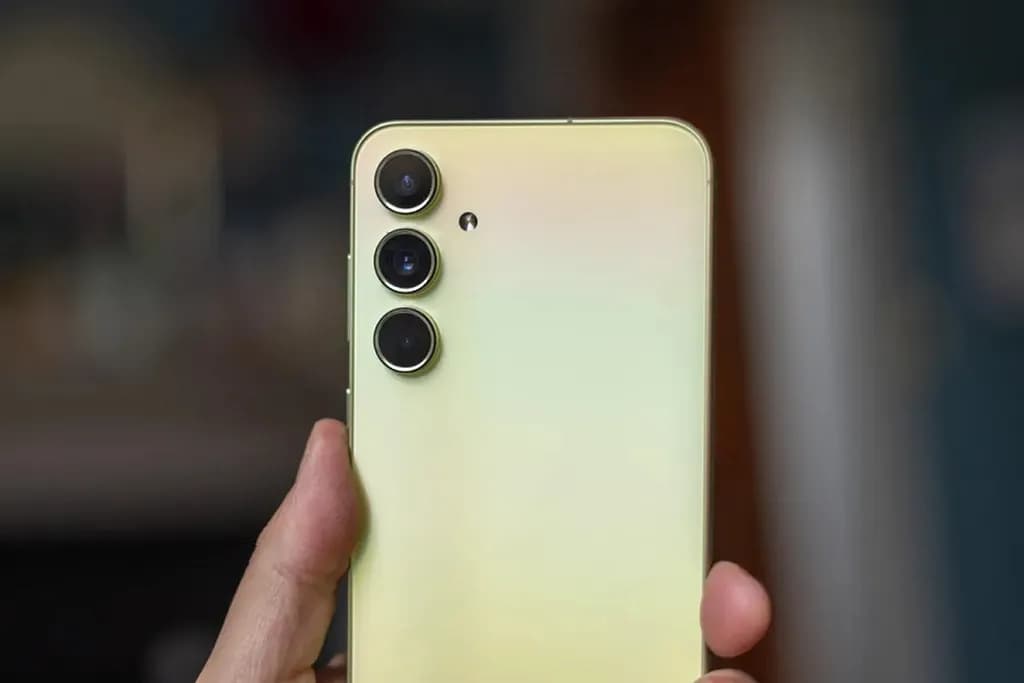 گلکسی A55 سامسونگ.jpg