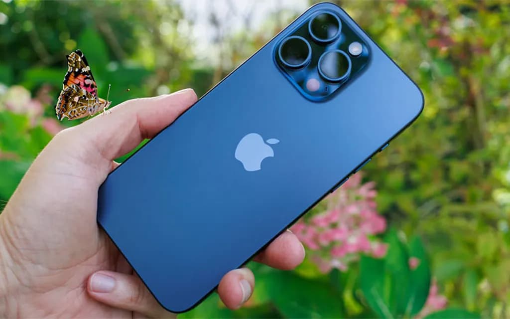iPhone 17