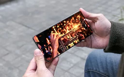وان‌پلاس 15 با نمایشگر انقلابی؛ تهدیدی جدی برای اپل و سامسونگ