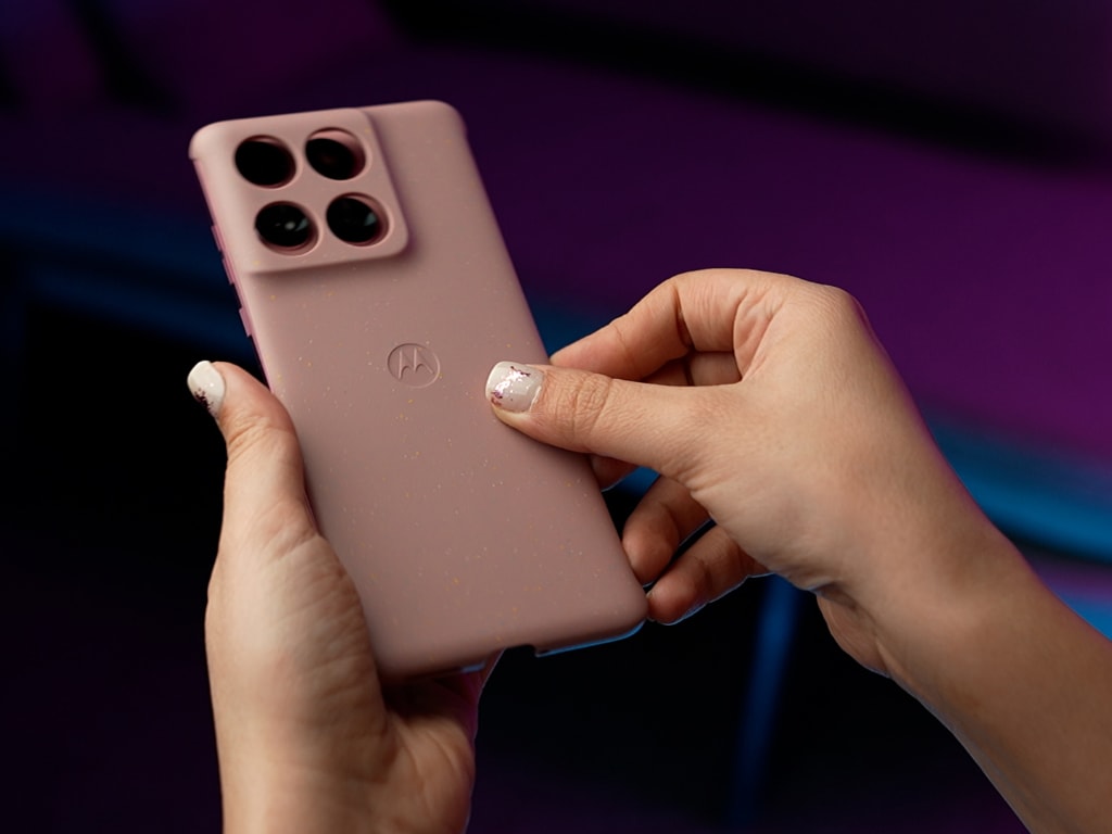 طراحی پنل پشتی اج ۶۰ فیوژن