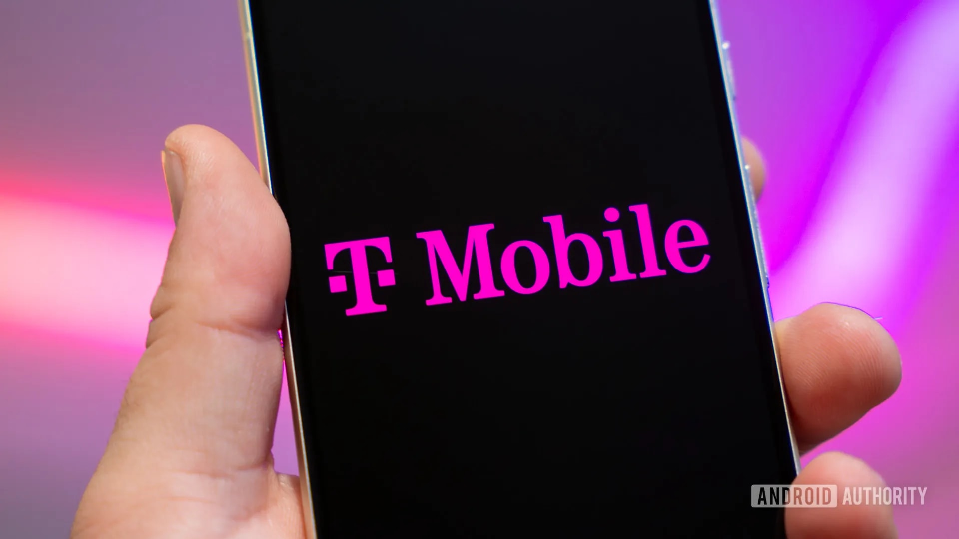 T-Mobile-logo-on-smartphone-1.jpg.webp