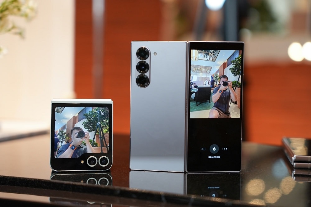 گلکسی زد فولد ۶ در کنار گلکسی زد فلیپ ۶