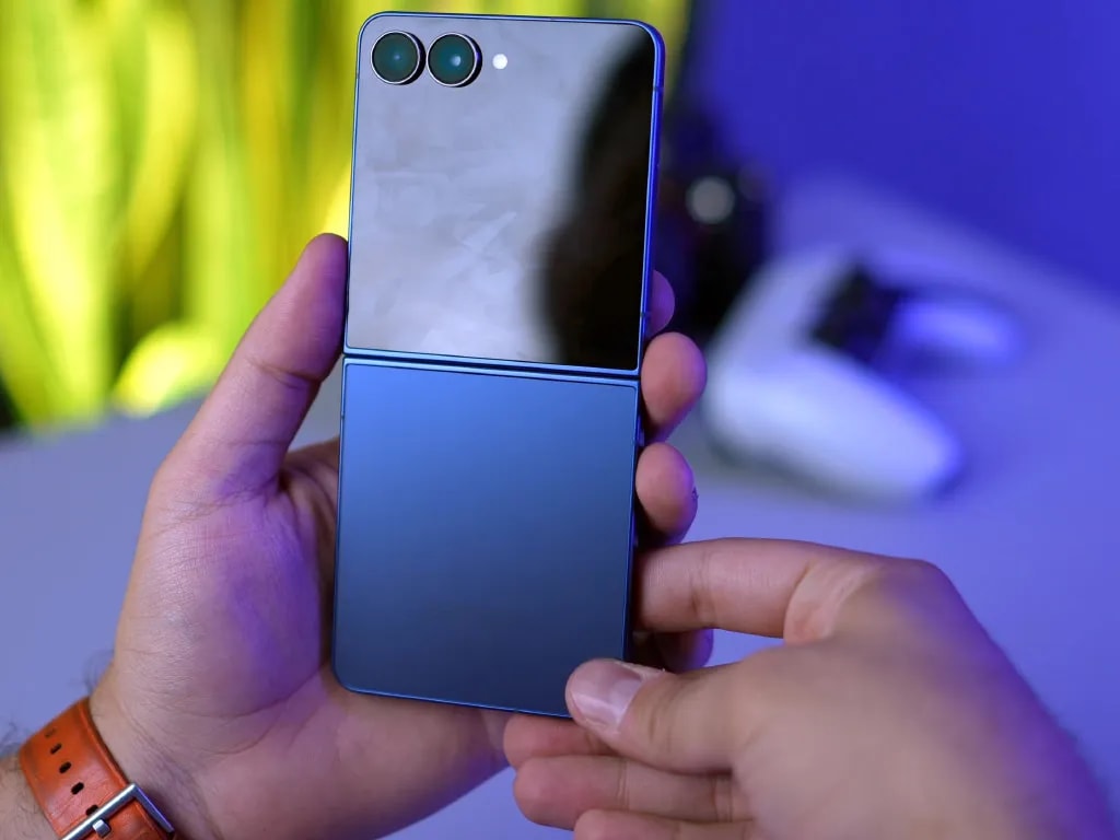 طراحی پشت گوشی زد فلیپ ۷