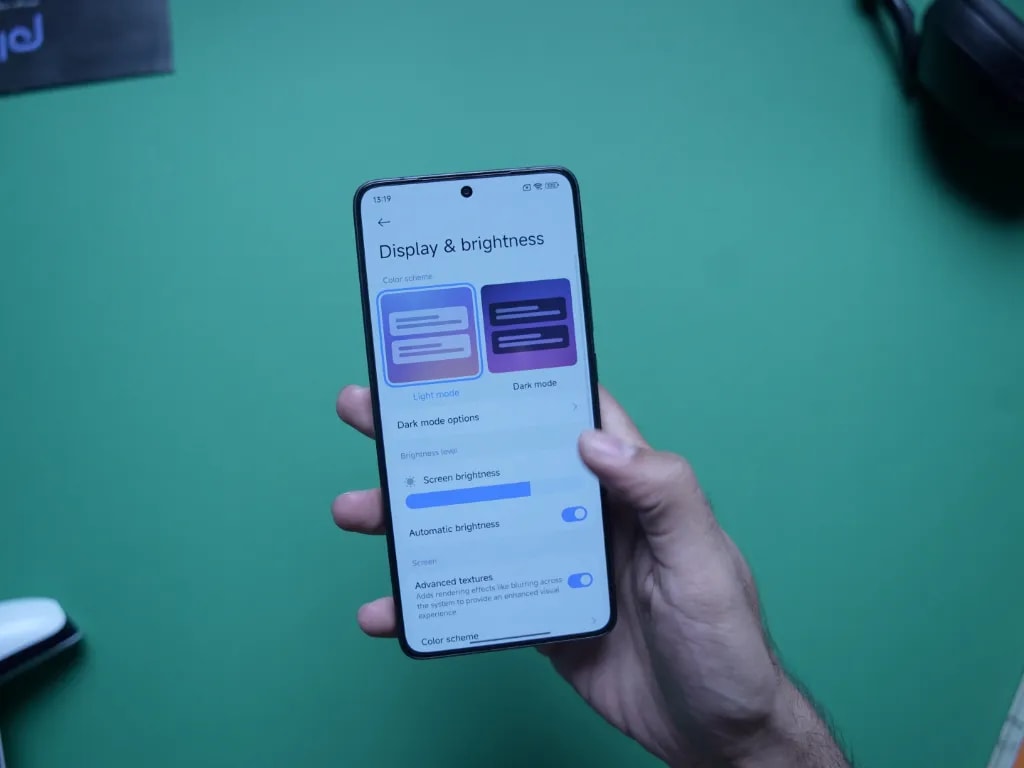 روشنایی گوشی F7 پرو