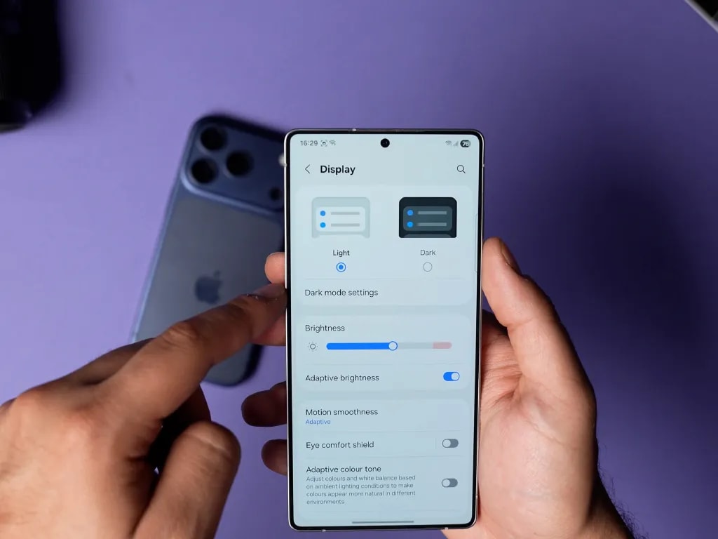 نمایشگر گوشی گلکسی اس ۲۵ اولترا