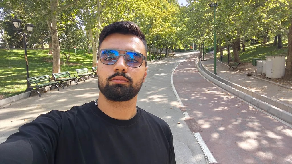 نمونه عکس شیائومی ۱۵ - دوربین سلفی