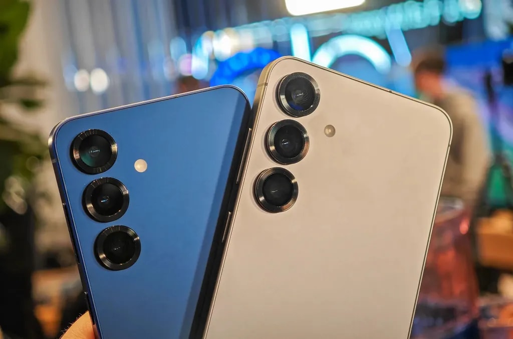 دوربین گلکسی اس ۲۵ پلاس