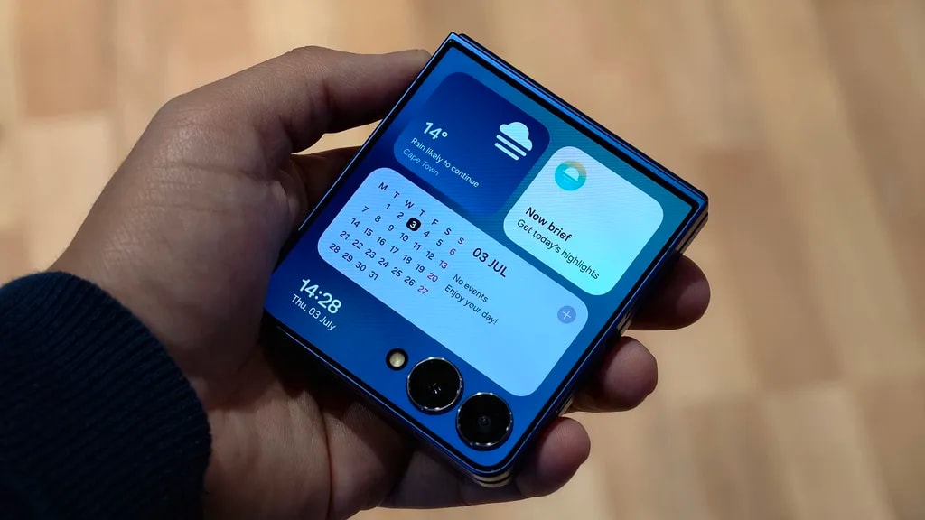 گلکسی زد فلیپ ۷