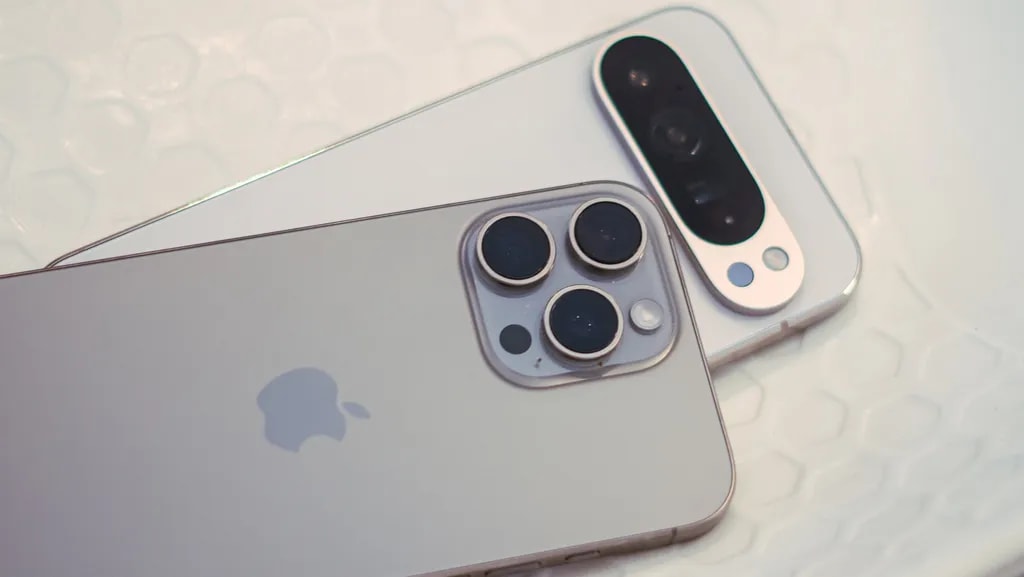 گوشی‌های اپل و گوگل