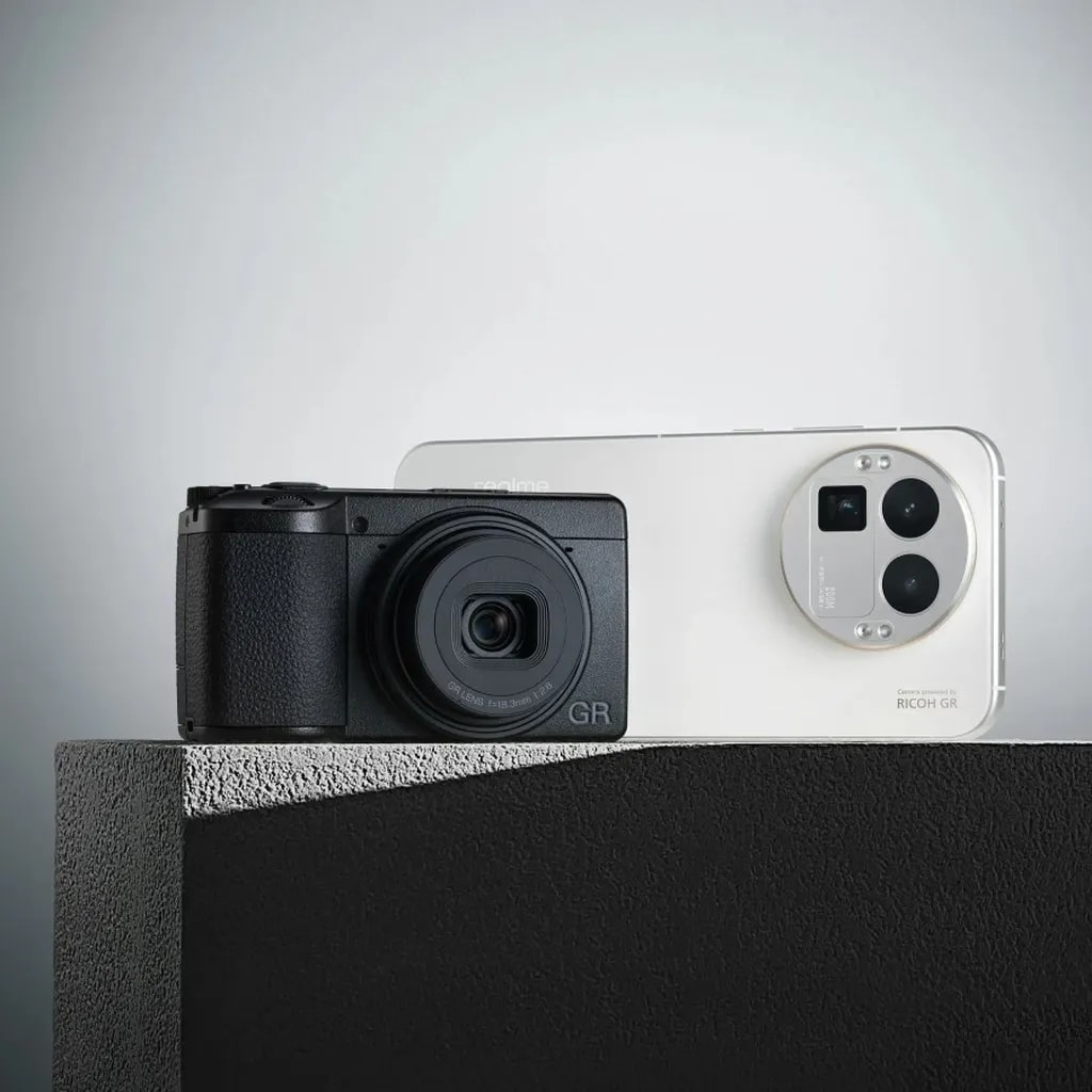 گوشی ریلمی جی تی ۸ پرو