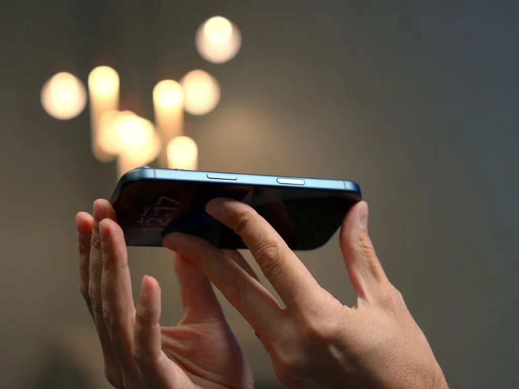 فریم گوشی آیفون ۱۷ پرو